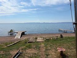 641 Pebbly Beach Road Shuniah, ON P7A 0X6