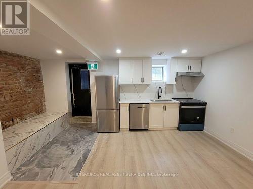 6 - 36 BRUNSWICK AVENUE , Toronto, Ontario M5S 2L7 2