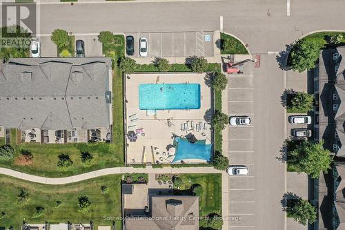 Cimmunity centre and outdoor pool - 49 Silver Glen Boulevard, Collingwood, ON -  With In Ground Pool With View