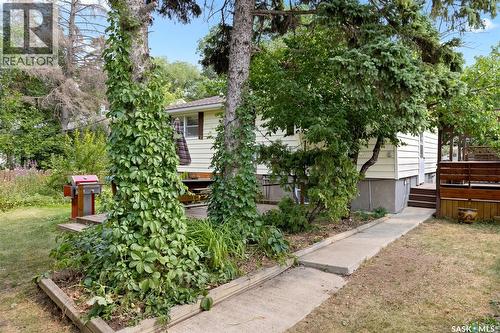 616 Broadway Avenue E, Regina, SK - Outdoor