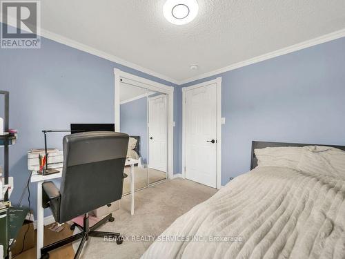 3079 Bartholomew Crescent, Mississauga, ON - Indoor Photo Showing Bedroom