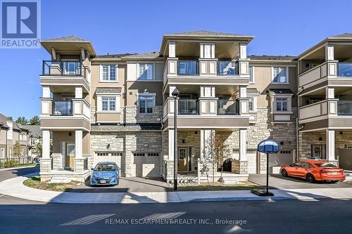 39 - 305 GARNER ROAD , Hamilton, Ontario L9G 5E6 3