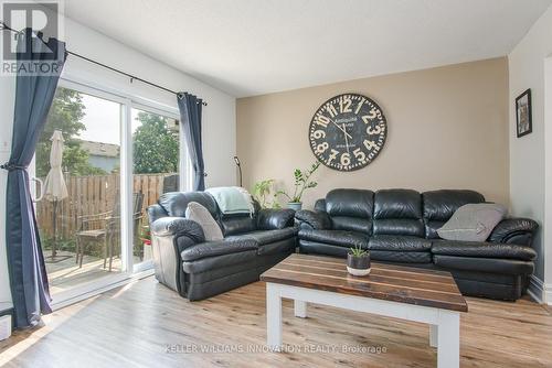 5 - 90 Ferman Drive, Guelph, ON - Indoor Photo Showing Living Room