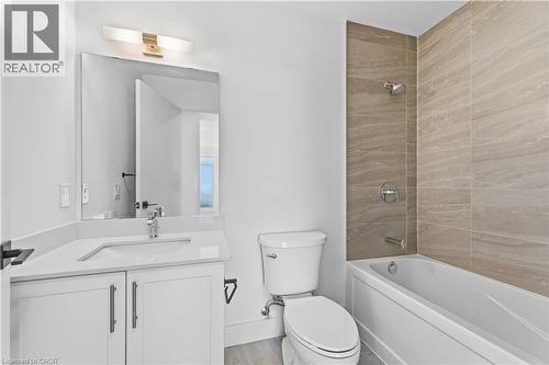2782 Barton Street E Unit# 1406, Hamilton, ON - Indoor Photo Showing Bathroom