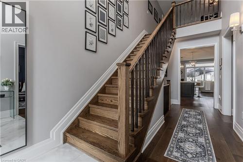 72 Pond View Gate, Waterdown, ON - Indoor Photo Showing Other Room