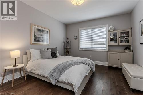 72 Pond View Gate, Waterdown, ON - Indoor Photo Showing Bedroom