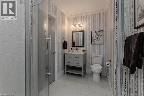 72 Pond View Gate, Waterdown, ON - Indoor Photo Showing Bathroom