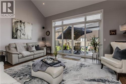 72 Pond View Gate, Waterdown, ON - Indoor Photo Showing Living Room