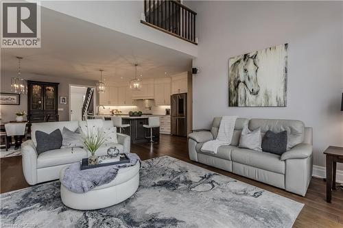 72 Pond View Gate, Waterdown, ON - Indoor Photo Showing Living Room