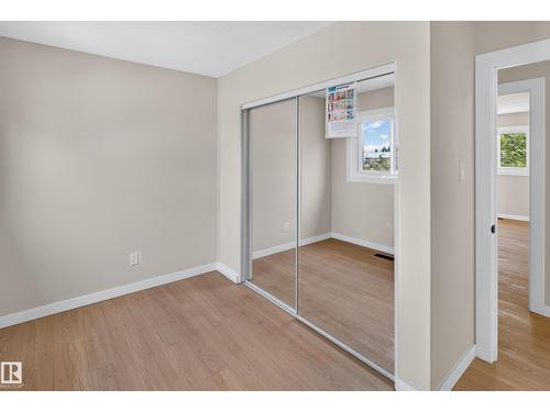 175 Centennial Ct Nw, Edmonton, AB - Indoor Photo Showing Other Room