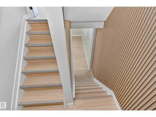 175 Centennial Ct Nw, Edmonton, AB - Indoor Photo Showing Other Room