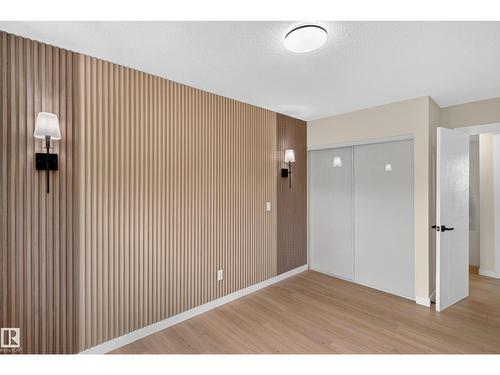 175 Centennial Ct Nw, Edmonton, AB - Indoor Photo Showing Other Room