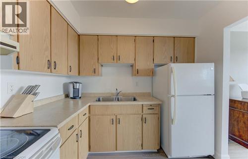 24 Midland Drive Unit# 403, Kitchener, ON - Indoor Photo Showing Kitchen With Double Sink