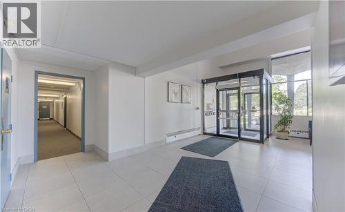 24 Midland Drive Unit# 403, Kitchener, ON - Indoor Photo Showing Other Room