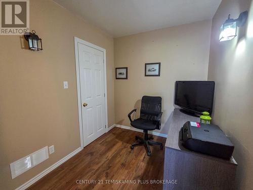 045090 Highway 562, Timiskaming (Tim - Outside - Rural), ON - Indoor