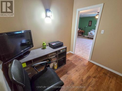 045090 Highway 562, Timiskaming (Tim - Outside - Rural), ON - Indoor Photo Showing Other Room