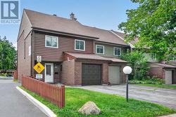 85 GLEN PARK DRIVE Ottawa, ON K1B 3Z1