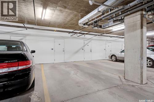449 3605 Albert Street, Regina, SK - Indoor Photo Showing Garage