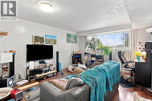 7110-7112 Dewdney Avenue, Regina, SK 