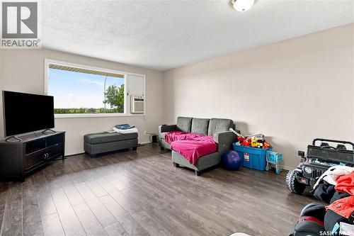 7110-7112 Dewdney Avenue, Regina, SK 