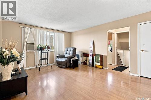 7110-7112 Dewdney Avenue, Regina, SK 