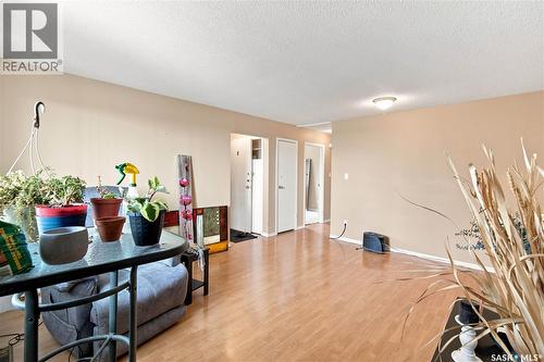 7110-7112 Dewdney Avenue, Regina, SK 