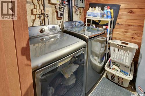 310 J Avenue N, Saskatoon, SK - Indoor Photo Showing Laundry Room