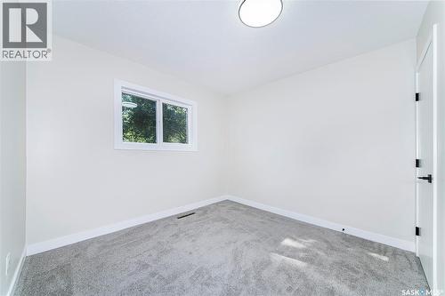 451 R Avenue S, Saskatoon, SK - Indoor Photo Showing Other Room