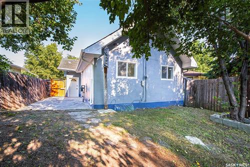 451 R Avenue S, Saskatoon, SK - Outdoor