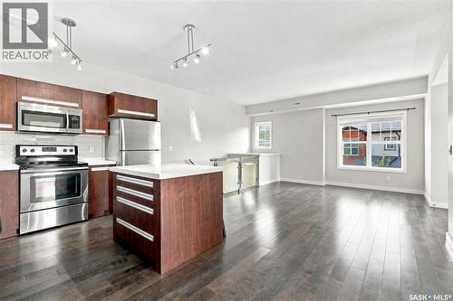 106 2315 Mcclocklin Road, Saskatoon, SK - Indoor Photo Showing Kitchen