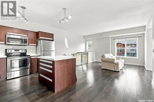 106 2315 Mcclocklin Road, Saskatoon, SK - Indoor Photo Showing Kitchen