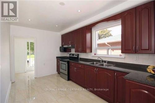 Upper Level - 109 Hiscock Boulevard, Toronto, ON - Indoor Photo Showing Kitchen With Double Sink