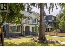 2566 W 2ND AVENUE  Vancouver, BC V6K 1J8