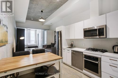 210 - 608 RICHMOND STREET W , Toronto, Ontario M5V 0N9 5