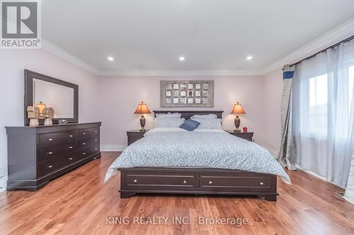 1427 Grossi Street, Mississauga, ON - Indoor Photo Showing Bedroom