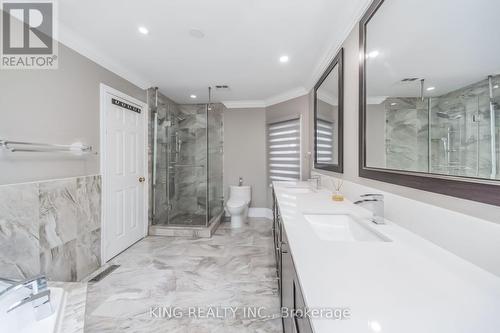 1427 Grossi Street, Mississauga, ON - Indoor Photo Showing Bathroom