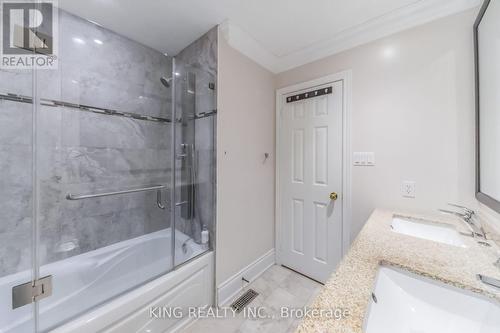 1427 Grossi Street, Mississauga, ON - Indoor Photo Showing Bathroom