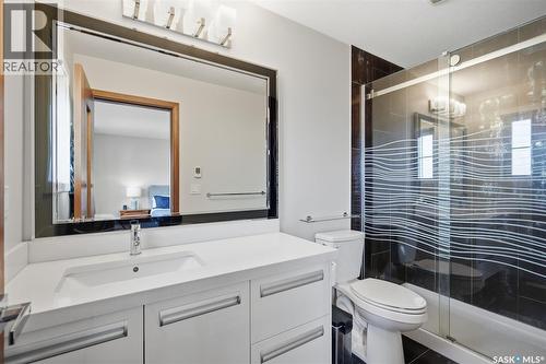 422 Pichler Crescent, Saskatoon, SK - Indoor Photo Showing Bathroom