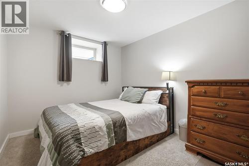 422 Pichler Crescent, Saskatoon, SK - Indoor Photo Showing Bedroom