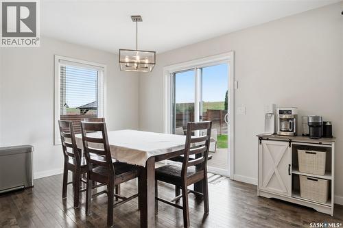 422 Pichler Crescent, Saskatoon, SK - Indoor Photo Showing Dining Room