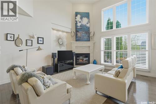 735 Wright Crescent, Saskatoon, SK - Indoor Photo Showing Living Room With Fireplace