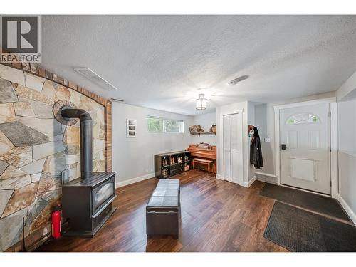 314 Webster Road, Fruitvale, BC - Indoor