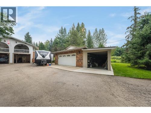 314 Webster Road, Fruitvale, BC - Outdoor