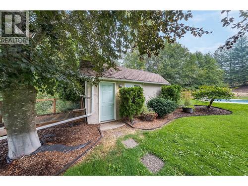 314 Webster Road, Fruitvale, BC - Outdoor
