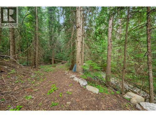 314 Webster Road, Fruitvale, BC - Outdoor