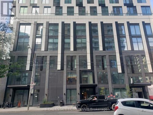 4905 - 252 CHURCH STREET , Toronto, Ontario M5B 0E6 3