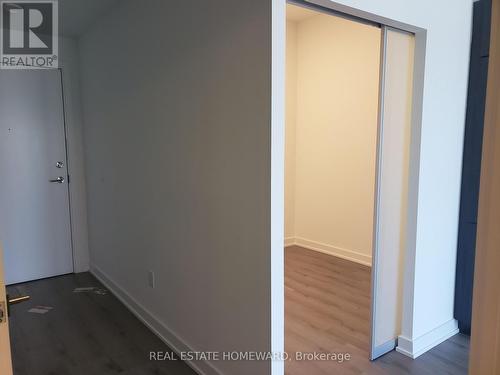 4905 - 252 CHURCH STREET , Toronto, Ontario M5B 0E6 4