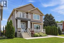 793 BEACH Boulevard Hamilton, ON L8H 6Z2