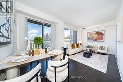 622 28 UPTOWN DRIVE  Markham, ON L3R 5M8