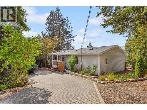 3115 Juniper Drive, Naramata, BC - Outdoor